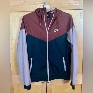 Nike Men's Sportswear Windrunner Hooded Jacket